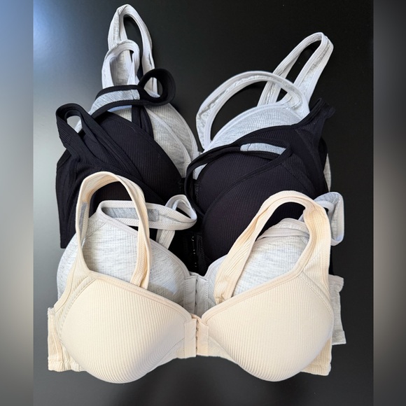 Other - 6 Large Front Close Wireless Bras